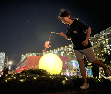 钓月 <br> Jenny Ng